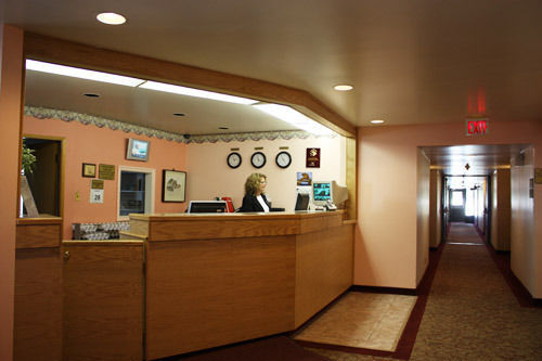 Redwood Motor Inn Brandon Buitenkant foto