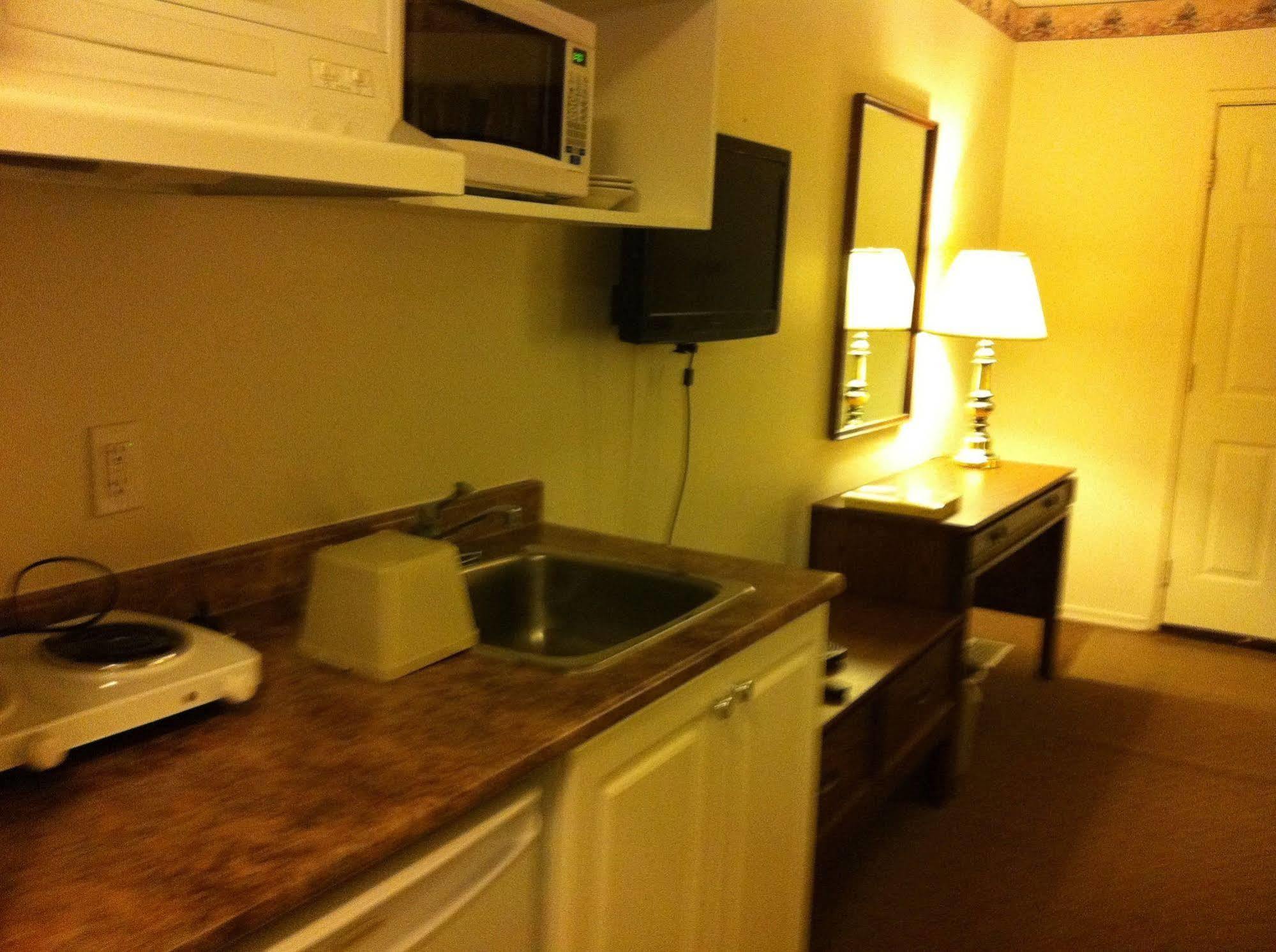 Redwood Motor Inn Brandon Buitenkant foto
