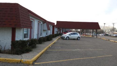Redwood Motor Inn Brandon Buitenkant foto